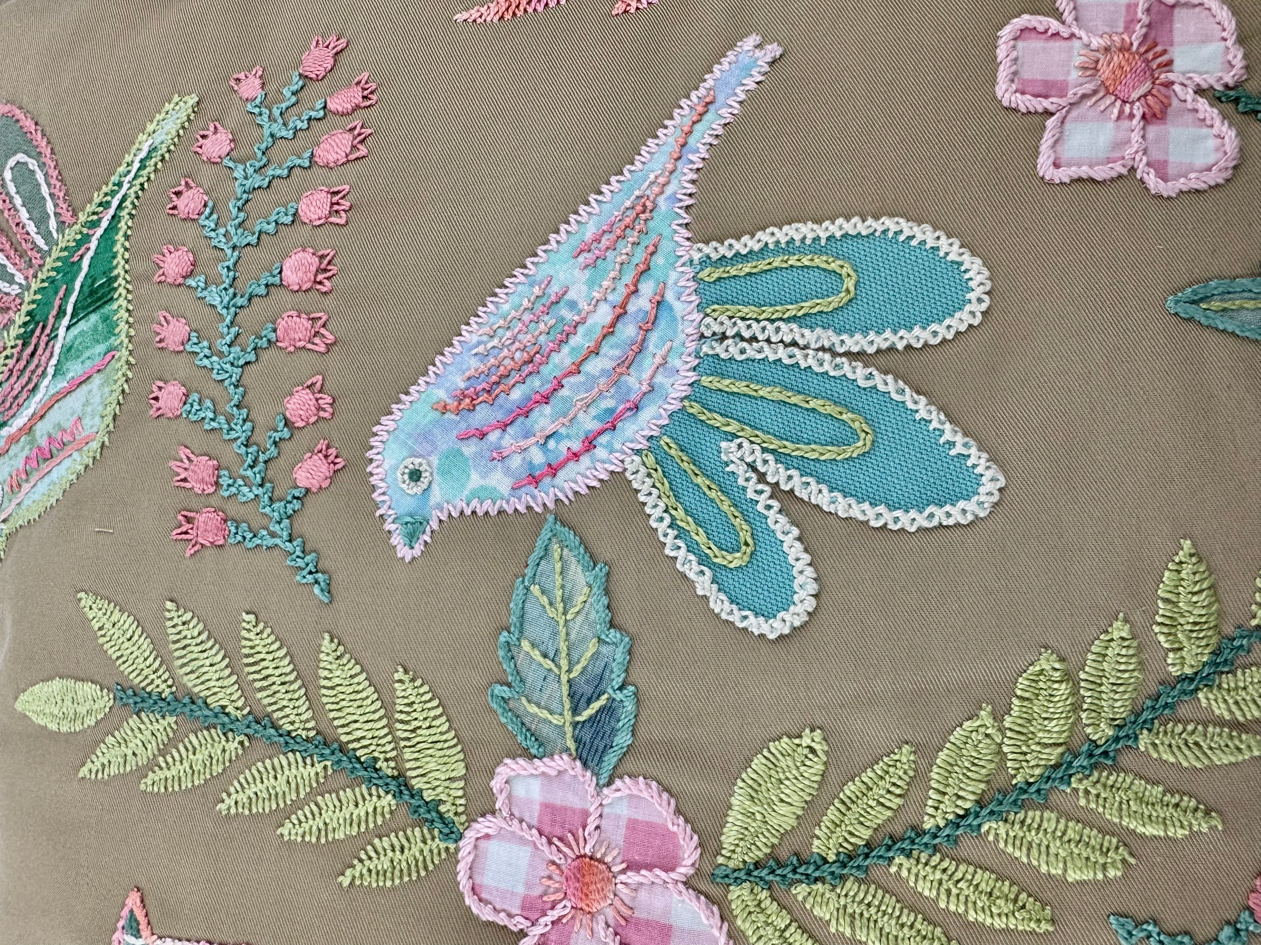 Birds in Flight on tan Honduras Threads