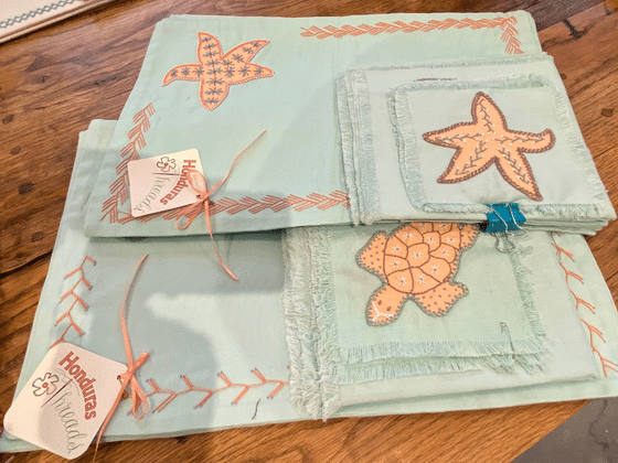 Placemat -- Fiesta -- Playa including Napkins, Cocktail Napkins Set Of 4 Honduras Threads