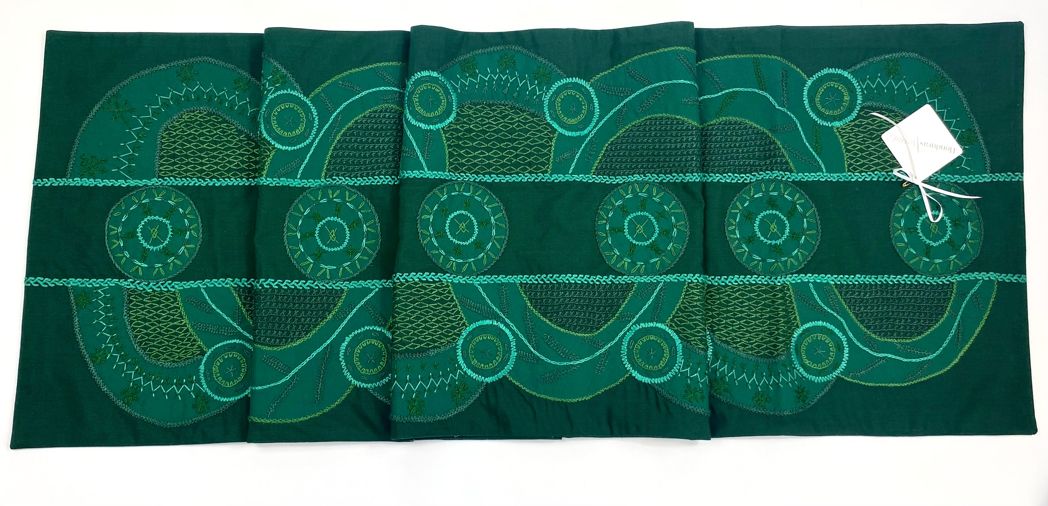 El doce Design Embroidered Table Runner on Green Honduras Threads