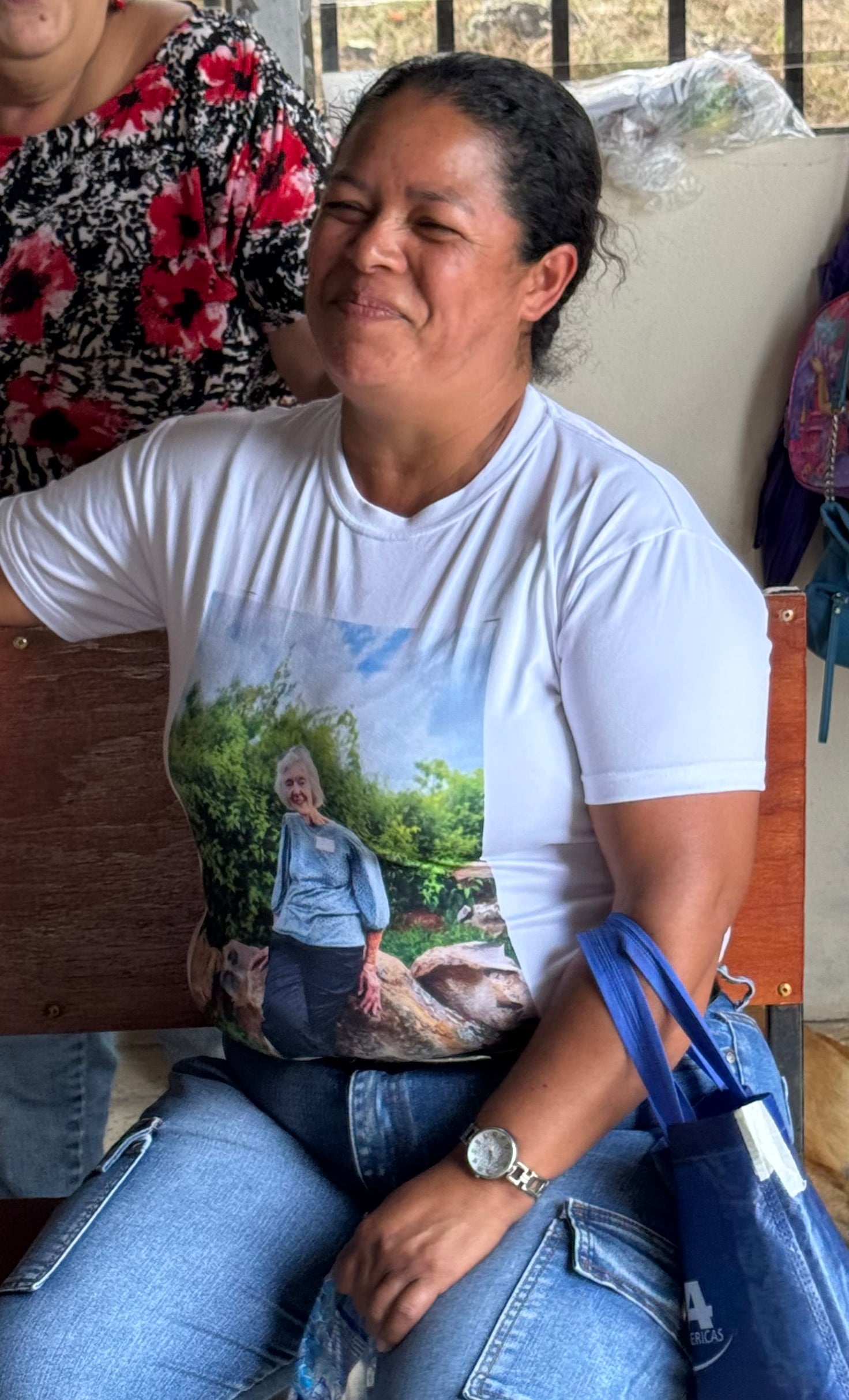 Birds in Flight on tan Honduras Threads