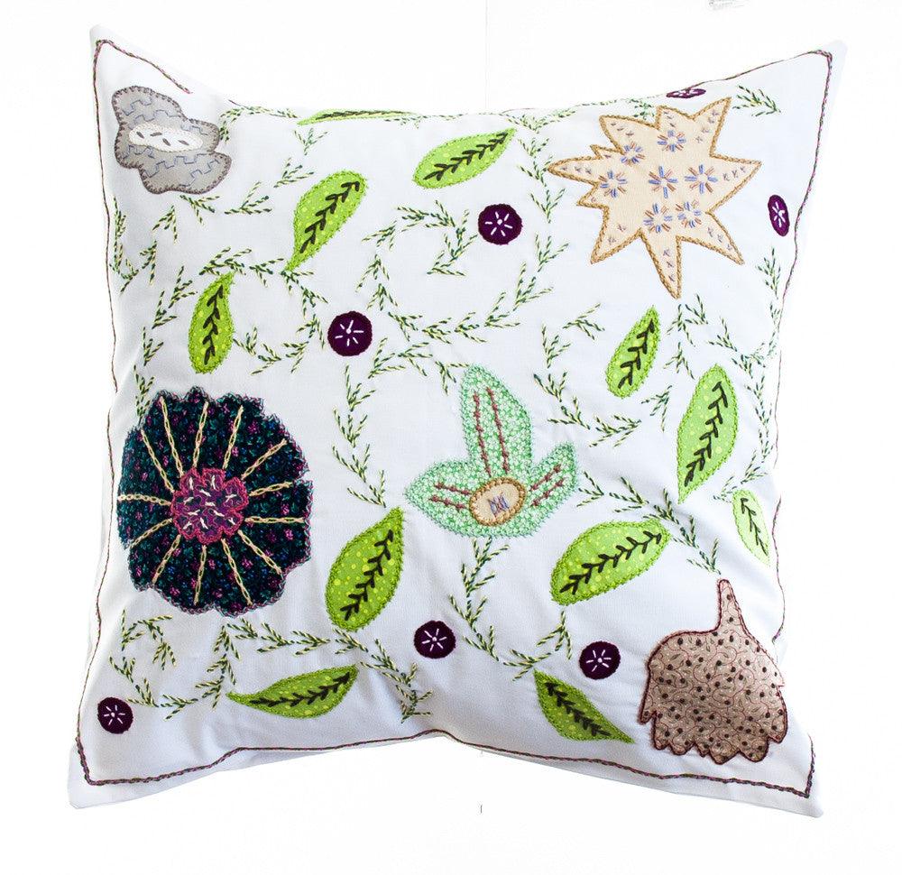 Rosas Design Embroidered Pillow with Insert Honduras Threads