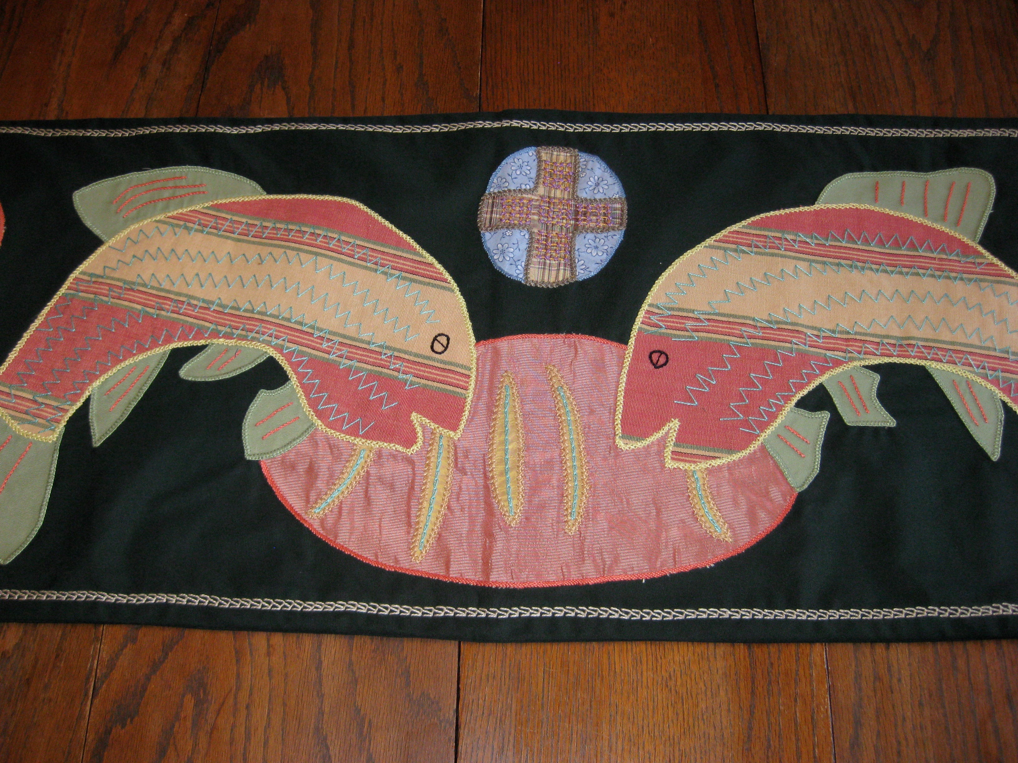 Pan y pescados Honduras Threads